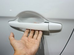 2012款 2.0L CVT 四驱豪华版 5座
