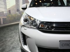2012款 2.0L CVT 四驱豪华版 5座