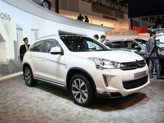2012款 2.0L CVT 四驱豪华版 5座