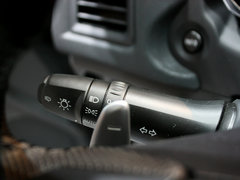 2012款 2.0L CVT 四驱豪华版 5座