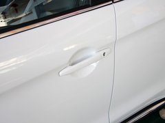 2012款 2.0L CVT 四驱豪华版 5座