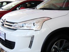 2012款 2.0L CVT 四驱豪华版 5座