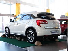2012款 2.0L CVT 四驱豪华版 5座