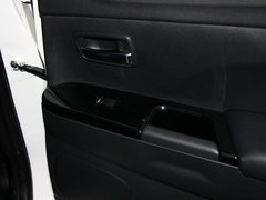 2012款 2.0L CVT 四驱豪华版 5座