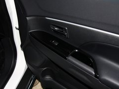 2012款 2.0L CVT 四驱豪华版 5座