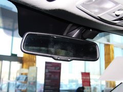 2012款 2.0L CVT 四驱豪华版 5座