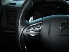 2012款 2.0L CVT 四驱豪华版 5座