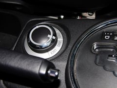 2012款 2.0L CVT 四驱豪华版 5座