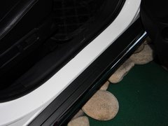 2012款 2.0L CVT 四驱豪华版 5座
