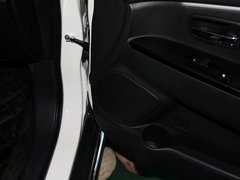 2012款 2.0L CVT 四驱豪华版 5座