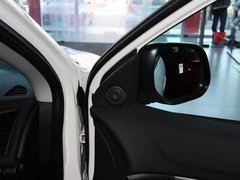 2012款 2.0L CVT 四驱豪华版 5座