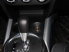 2012款 2.0L CVT 四驱豪华版 5座