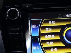 2012款 2.0L CVT 四驱豪华版 5座