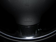 2012款 2.0L CVT 四驱豪华版 5座