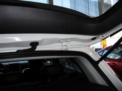 2012款 2.0L CVT 四驱豪华版 5座