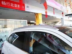 2012款 2.0L CVT 四驱豪华版 5座