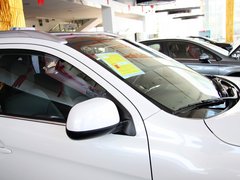 2012款 2.0L CVT 四驱豪华版 5座