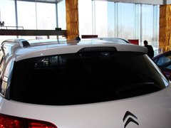 2012款 2.0L CVT 四驱豪华版 5座