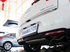 2012款 2.0L CVT 四驱豪华版 5座