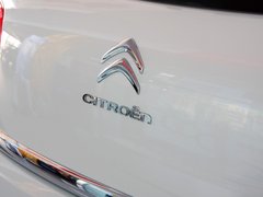 2012款 2.0L CVT 四驱豪华版 5座