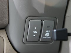 2013款 2.2L 自动 VQ-R豪华版 7座