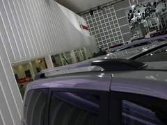 2013款 2.2L 自动 VQ-R豪华版 7座