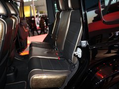 2012款 3.6L 极地版撒哈拉 4座