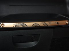 2012款 3.6L 极地版撒哈拉 4座