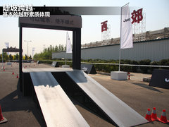 2012款 3.6L 极地版撒哈拉 4座