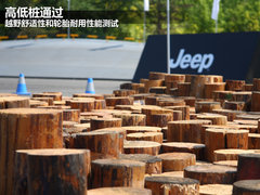2012款 3.6L 极地版撒哈拉 4座