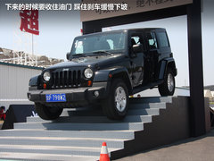 2012款 3.6L 极地版撒哈拉 4座