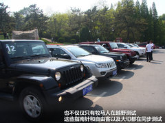 2012款 3.6L 极地版撒哈拉 4座