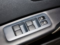 2012款 2.0L CVT XV 雷 2WD 5座