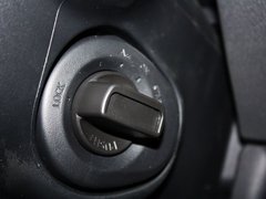 2012款 2.0L CVT XV 雷 2WD 5座
