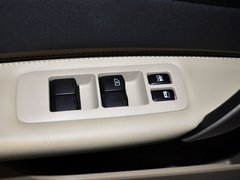 2012款 2.0L CVT XV 雷 2WD 5座