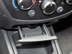2012款 1.5L MT 精英型