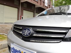 2012款 1.5L MT 精英型