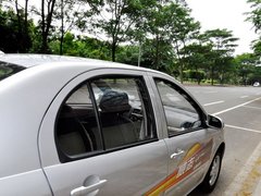2012款 1.5L MT 精英型