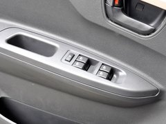 2012款 1.5L MT 精英型