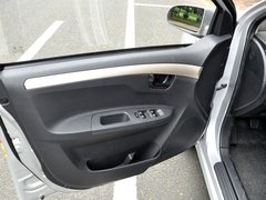 2012款 1.5L MT 精英型