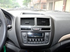 2012款 1.5L MT 精英型