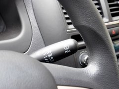 2012款 1.5L MT 精英型