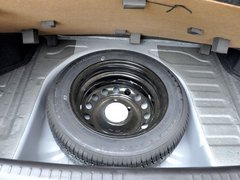 2012款 1.5L MT 精英型