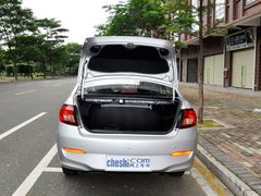 2012款 1.5L MT 精英型