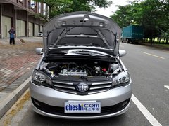 2012款 1.5L MT 精英型