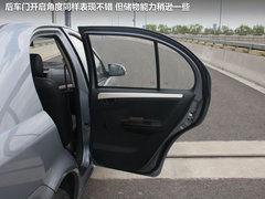 2012款 1.5L MT 精英型