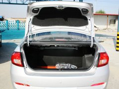 2012款 1.5L MT 精英型