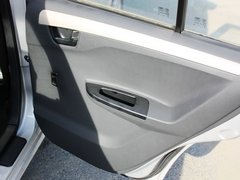 2012款 1.5L MT 精英型