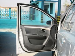 2012款 1.5L MT 精英型