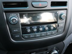 2012款 1.5L MT 精英型